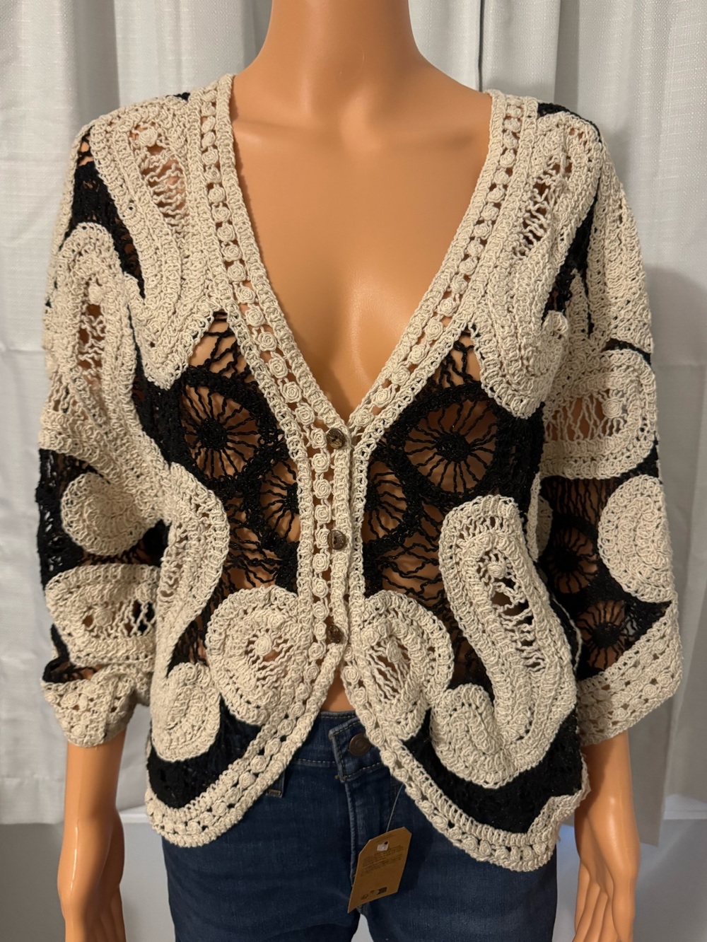 Pretty AZ one size cream black print crochet button front dolman 3/4 sleeve